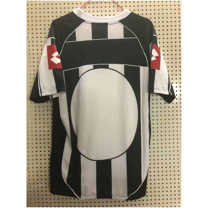 Juventus Retro Home Jersey Mens 2002/2003