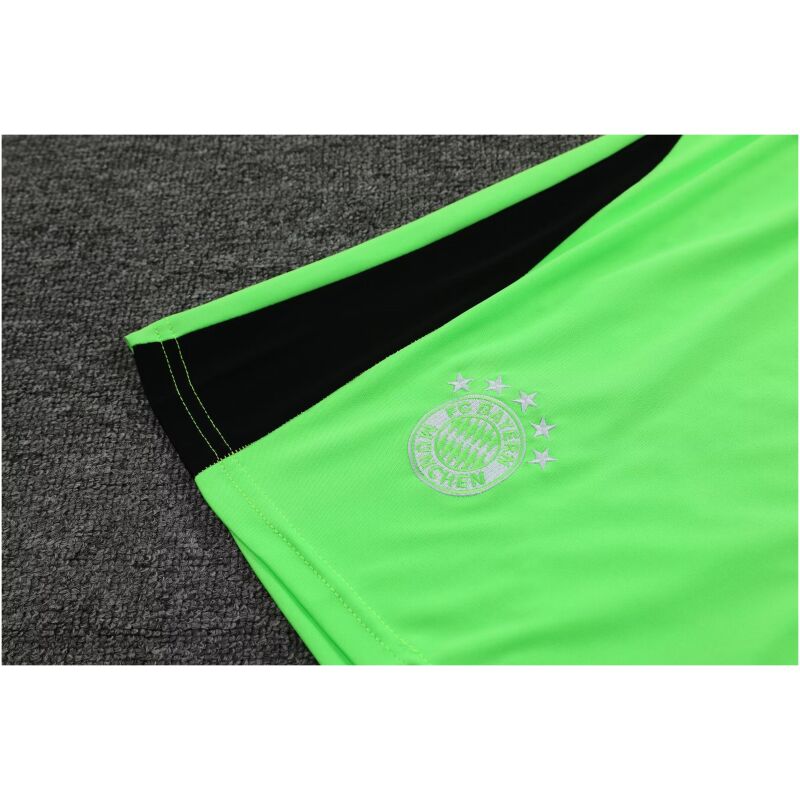 Mens Bayern Munich Goalkeeper Green Suit 2023/24